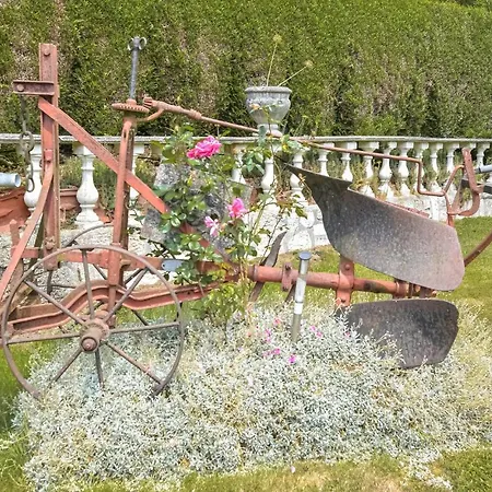 2 Bedroom Lovely In Holiday home Marques