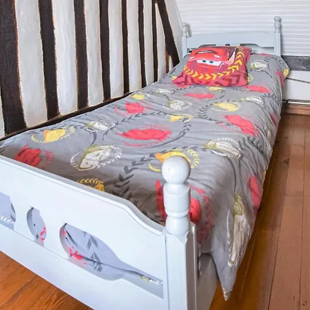 2 Bedroom Lovely In 度假居